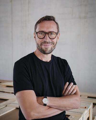Alexander Gutzmer is a jury member of the Baumit LifeChallenge awarding the most beautiful facades of Europe. (Foto: Ulrike Myrzik)